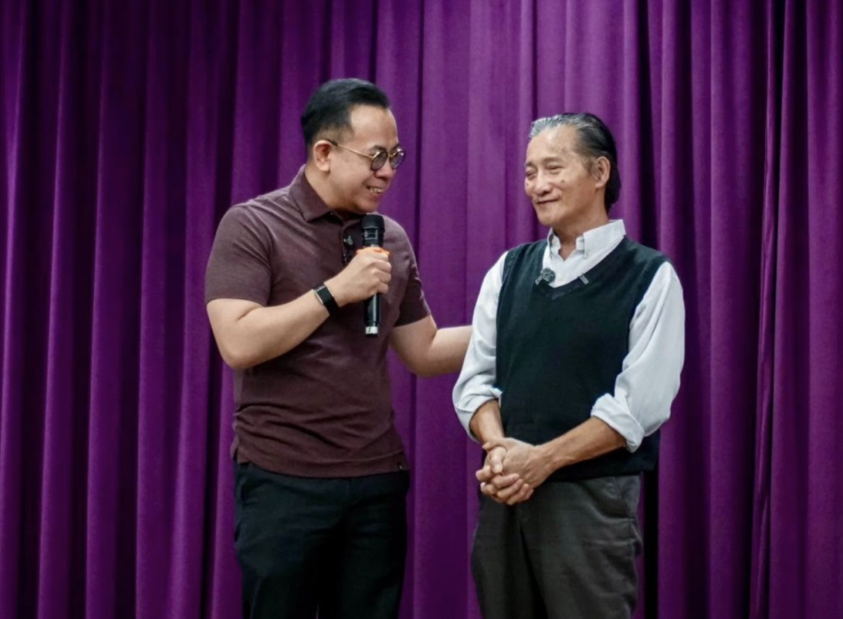How a Penang Busker’s Song Raised RM100,000 for His Wife’s Cancer Battle